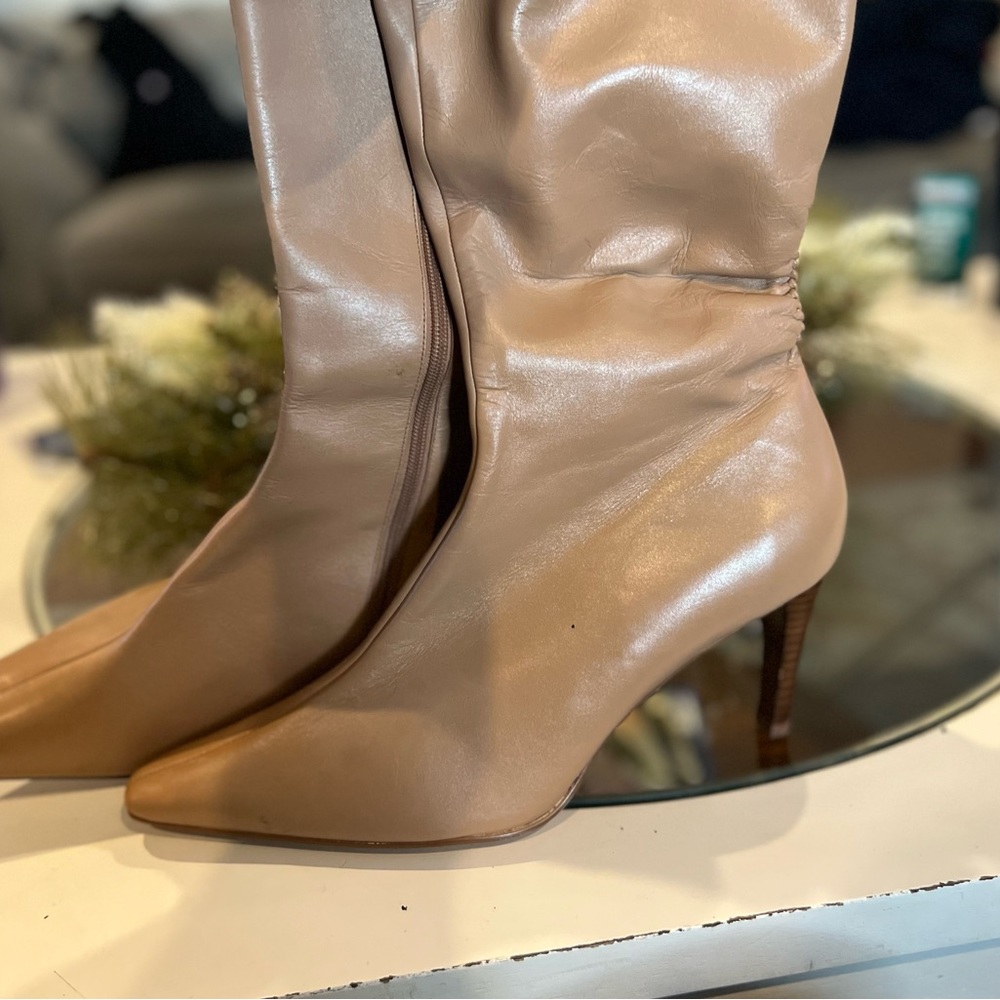Details Tan leather pointy toe heel boots